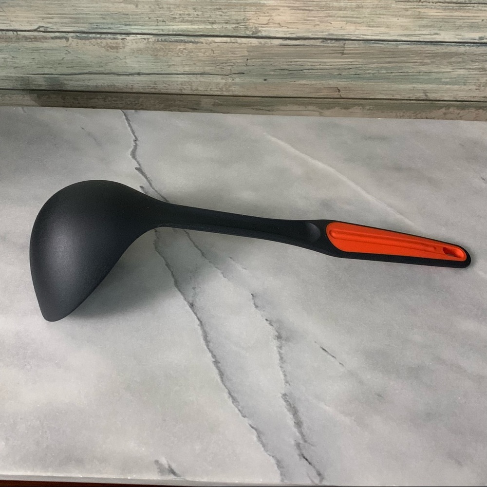 Tupperware Ladle New - Picture 5 of 6